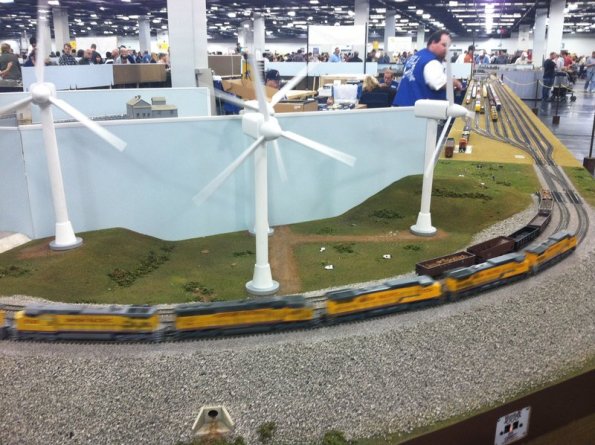 rsz_12014_anaheim_gte_train_show_008